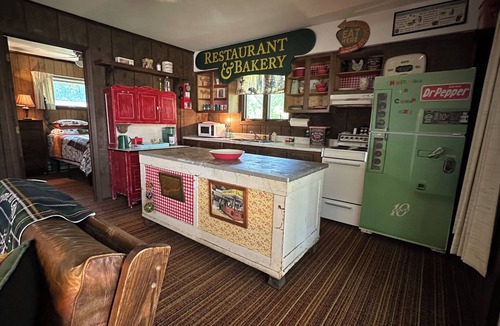 Wahpeton Cabin | Step back in time to Camp Oz! All 5 star reviews on other booking site!