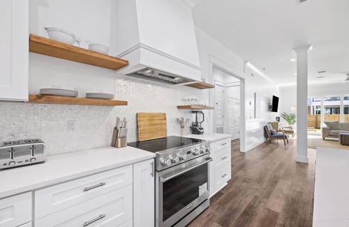 Seagrove Beach House | Steps to Beach! Cart, Pool & Spa - Seagrove Palace