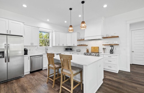 Seagrove Beach House | Steps to Beach! Cart, Pool & Spa - Seagrove Palace