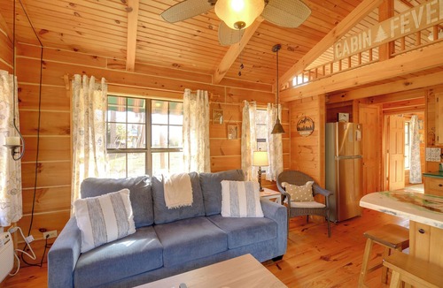 Damascus Cabin | Steps to Virginia Creeper Trail: Creekside Retreat