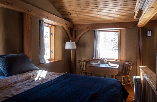 Mount Horeb House | Straw clay sauna house on organic farm