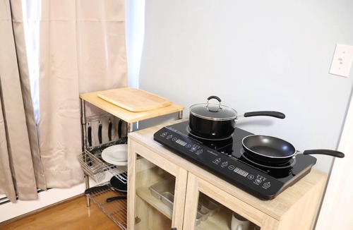 North Cambridge Apartment | Studio 3-minute walk to subway, bus: Harvard,MIT,Lesley,Tufts,downtown Boston