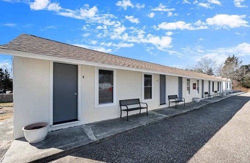 Green Creek Apartment | Studio Unit Minutes to North Wildwood! Sleeps 3!