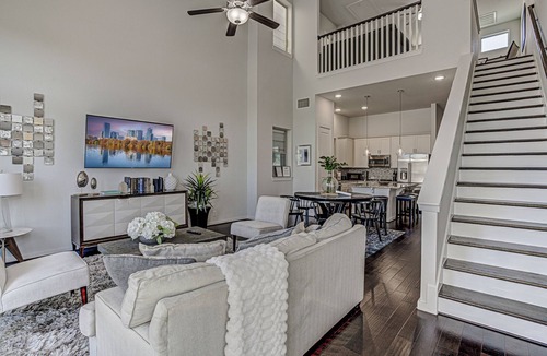 Tobin Hill House | Stunning 4-Bedroom Home Nearby Pearl/Patio