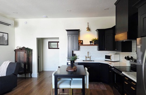 Bluffton Apartment | Stunning Church Apartment in downtown Bluffton. Only 25 min to Lima or Findlay.
