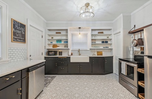Ottawa House | Stunning historic 3br across from Toledo Hospital!
