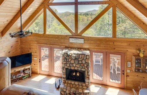 Unaka House | Stunning Views, Deck & Game Room: Warne Mtn Escape
