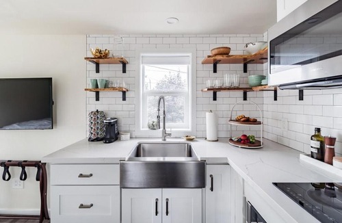 High Point Apartment | Styled Studio - Central to all Seattle Attractions