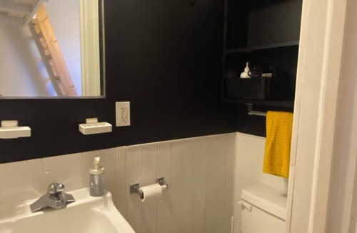 Fan District Apartment | Stylish 1 Bdrm Studio in The Fan