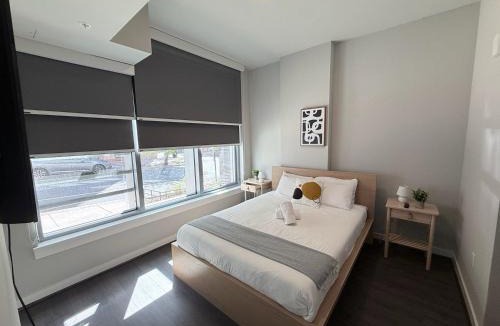 Clarendon Apartment | Stylish Apt Near DC & Metro - Pool & Gym