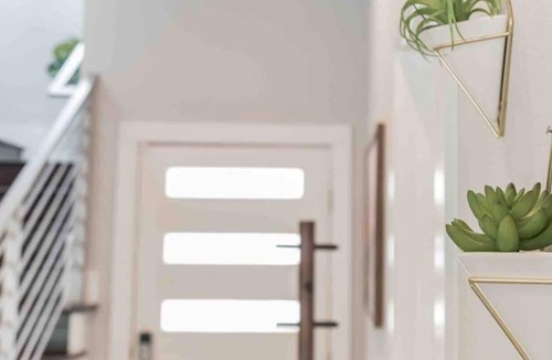 St. Johns House | Stylish Modern Home + Close to DT + 4th Night Free!