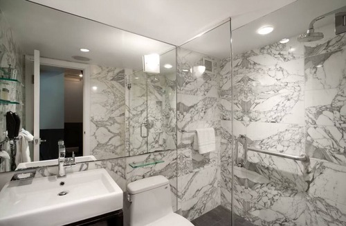 Kalorama Heights Hotel | Stylish Room, Minutes to George Washington University, Pets Are Allowed!