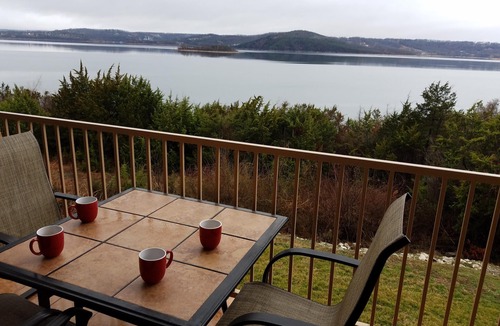 Hollister Condo | Summer Dates Open! Luxury Lakefront Condo! 2 King Beds/2 New Baths, What A View!