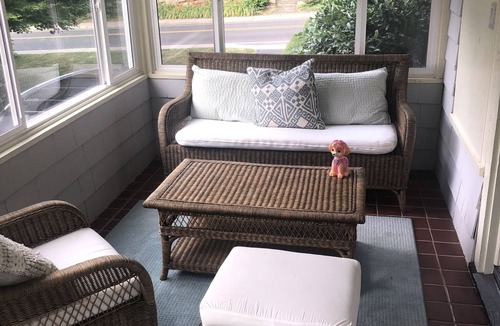 Darien House | Summer Fun near Weed Beach & Pear Tree, Noroton Heights train