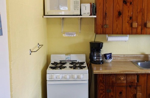 Kingsland Cabin | Sunfish Studio 1: Kingsland Pet Friendly with Pool!