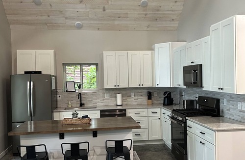 Chetek House | Sunrise Chalet on Potato Lake - Water Front - Dock - Hottub - Game Room