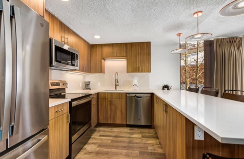Copper Mountain Condo | Sunsets in Copper Mountain CO:- Ski in/Ski out with an amazing view