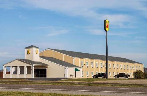 Gainesville Hotel | Super 8 by Wyndham Gainesville TX