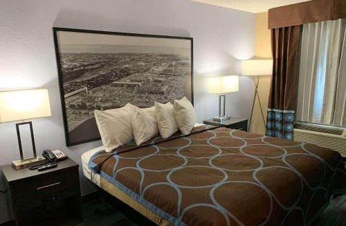 Newport News Hotel | Super 8 by Wyndham Newport News