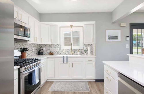 Parma House | Swim & Relax - Pool, Hot Tub and Renovated