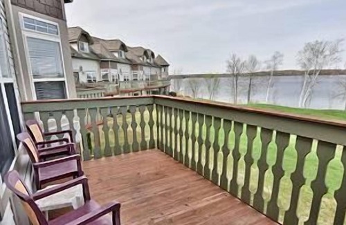 Birchwood Condo | T305-2 BD/ 2 BA Beautiful condo at Tagalong Golf Resort
