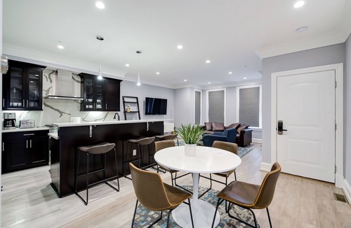 Stanton Park House | The Bell, Capitol Hill. 3BR 3Bath located minutes to the U.S capitol.