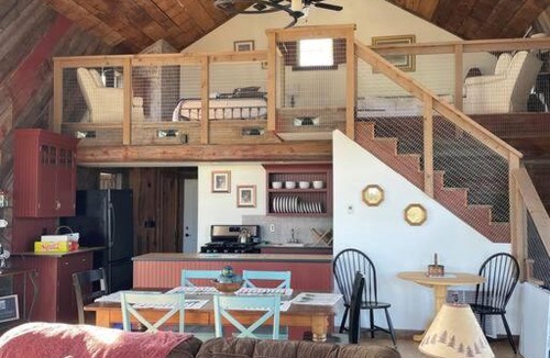 Kewaunee House | The Cabin on the Glen Innish Farm