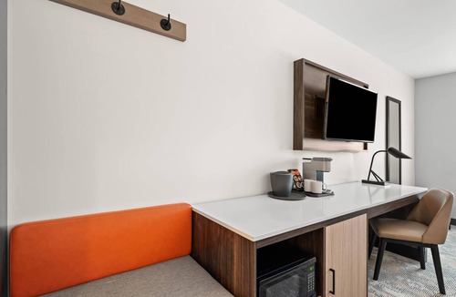 Williams Hotel | The Ellsworth Hotel, an Ascend Collection Hotel
