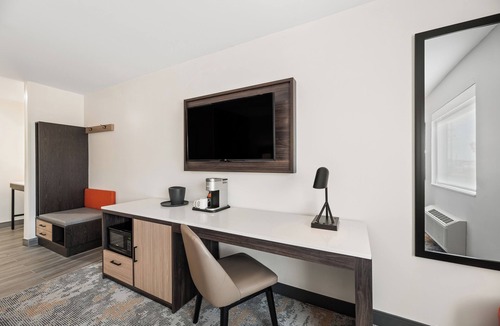 Williams Hotel | The Ellsworth Hotel, an Ascend Collection Hotel