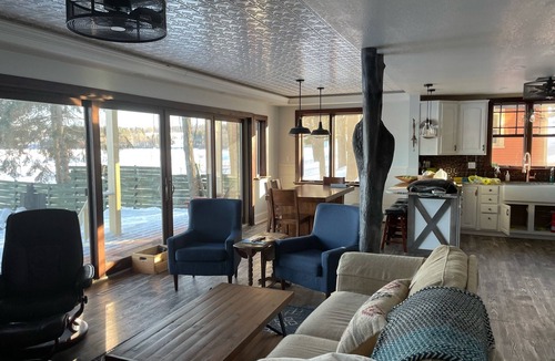 Iron River House | The Ice House - An UPscale U.P. lake home