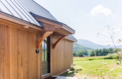 Kerrs Creek Cottage | The Knox Cottage - Luxury Farm Stay