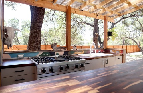 Lakeway Cabin | The Macaw Yurt in Lakeway, TX