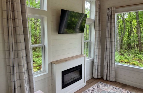 Ossipee House | The Monroe - Lake Access Tiny Home in the Woods