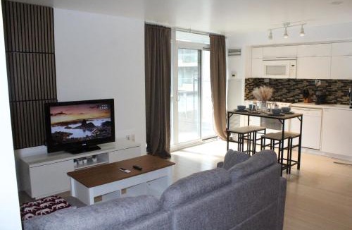 CityPlace Apartment | The Nest