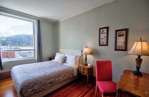 Centralia House | The Peak at Centralia Square | Historic Suite 305