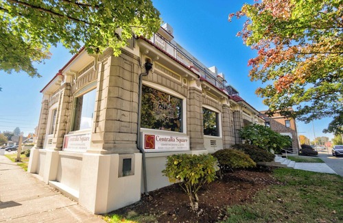 Centralia Apartment | The Peak at Centralia Square | Historic Suite 311