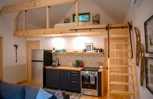 Wilmington House | The Pines Cabin | New Tiny Home Near Mt Snow!