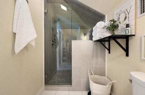 Pflugerville Bed & Breakfast | The Plantation House Boutique Inn
