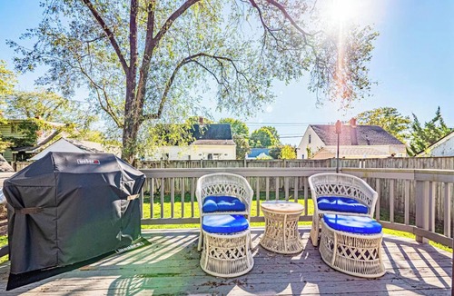 Eastport Cottage | The Red Door Cottage in Eastport - Pet-Friendly!