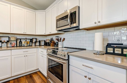 Ankeny House | The Rehoboth- Iowa -Entire Home, 4BR- Deluxe & Elegant, Great Location near I-35