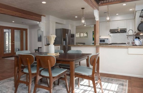 Harlow House | The Reunion Game House: 10 min walk to Autzen