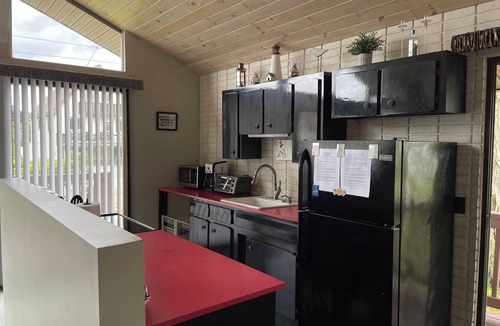 York Beach House | The San'Bar - Great Family Home Just A Short Walk To York's Beautiful Beaches
