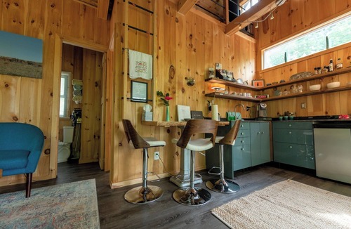 Marlboro Cabin | The Studio with a View. Bring your dog, too!