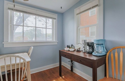 Waynesboro House | The Wayne Shire: Sleeps 8 + Downtown Waynesboro