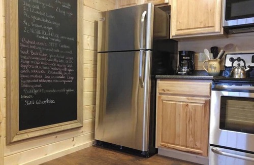 Wells Cabin | The Yogi, Dog Friendly Cabin at Lake Algonquin
