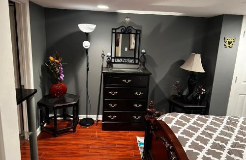Bolingbrook House | This is not an Hotel but a quiet place