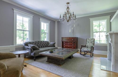 Durham House | Thompson Inn