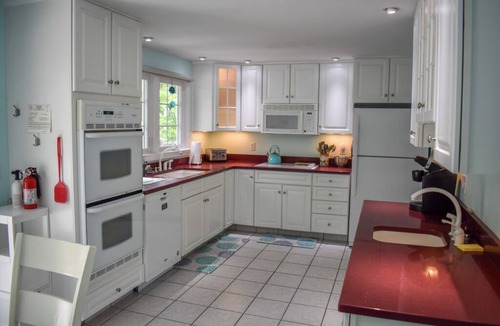 South Dennis House | Three bedroom home with central air conditioning