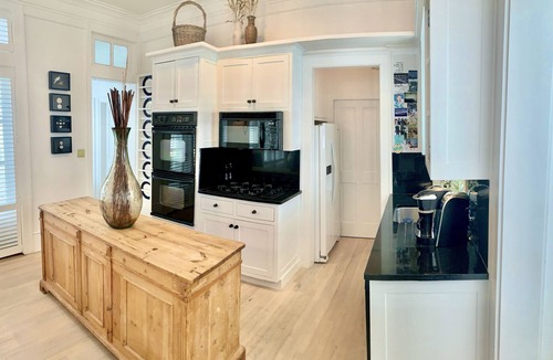 Seaside House | Three Kings in Seaside! 6 Bedroom Home, Sleeps 12! + 2 Adult Bikes!