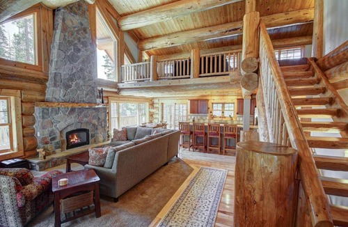 Quandary Village House | Timber Ridge Lodge
